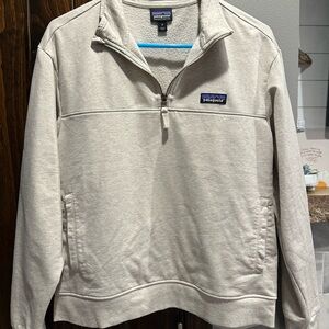 Patagonia Men's Gray Quarter-Zip Sweater